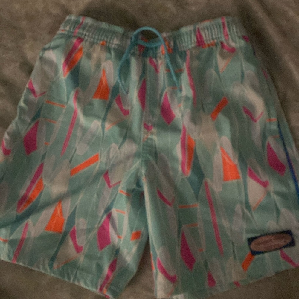 Boys vineyard vines swim - maybe worn once?